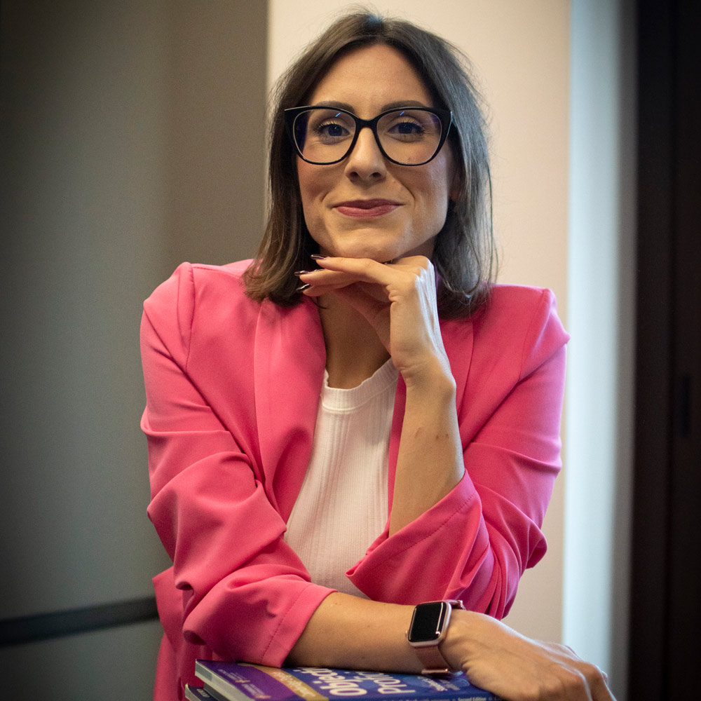 Valentina Capatà, docente di inglese, interprete e traduttrice